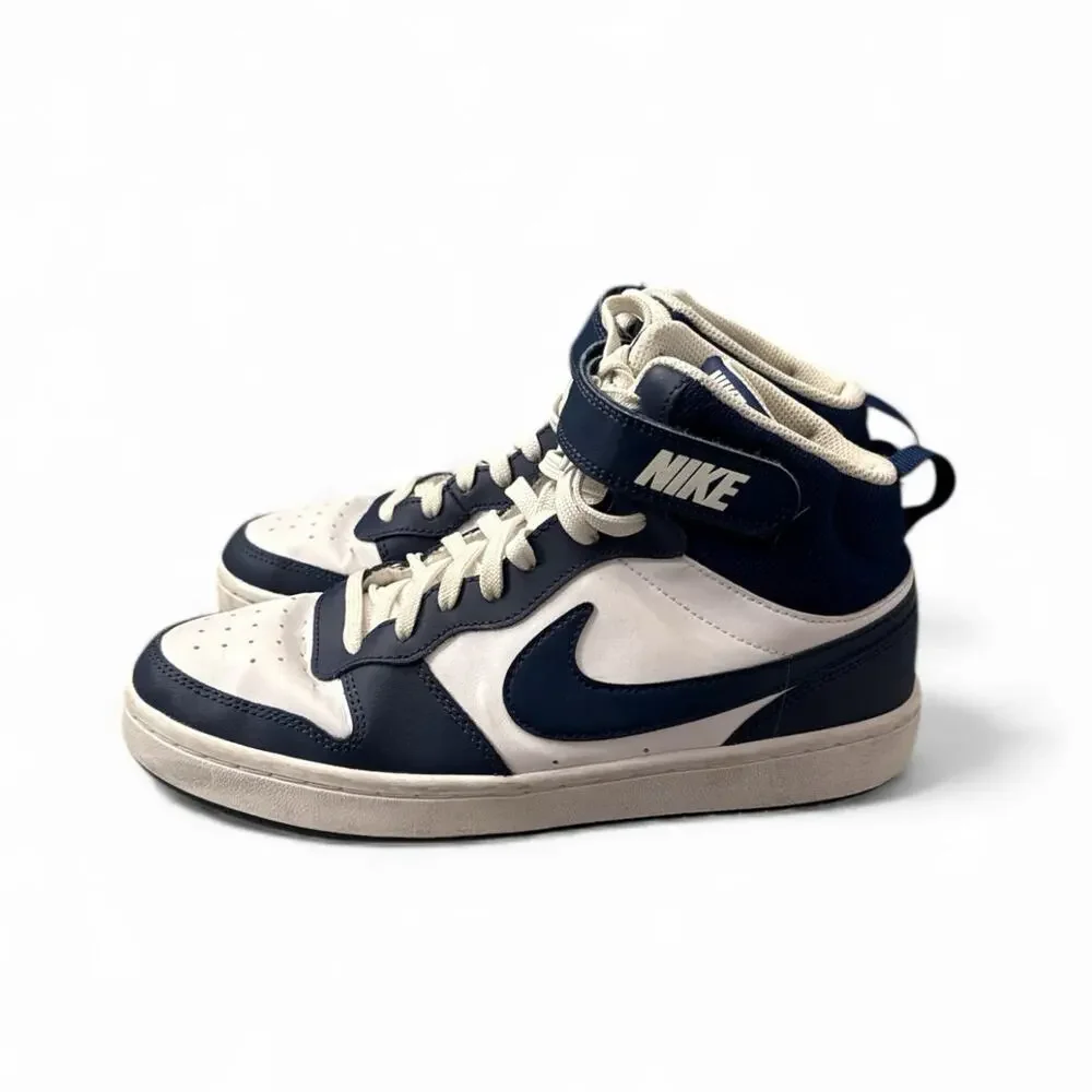 Nike Court Borough Mid 2 Sneaker White and Navy blue Big Kids 7Y (W8)